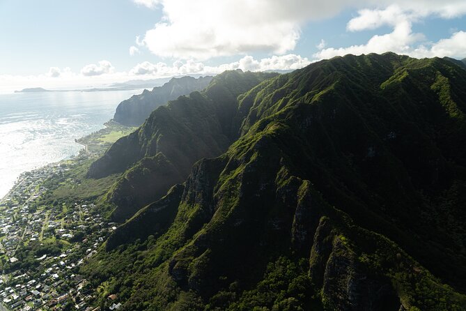 Private 60 Minutes Helicopter Tour in Honolulu - Hanauma Bay and the East Side: Water Color, Coves, and Viewpoints