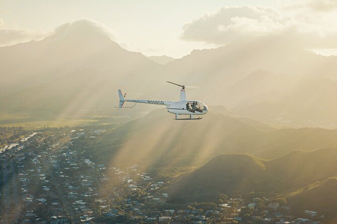 Private 60 Minutes Helicopter Tour in Honolulu - Doors-Off Views and Photo Reality: How to Prepare for the Wind