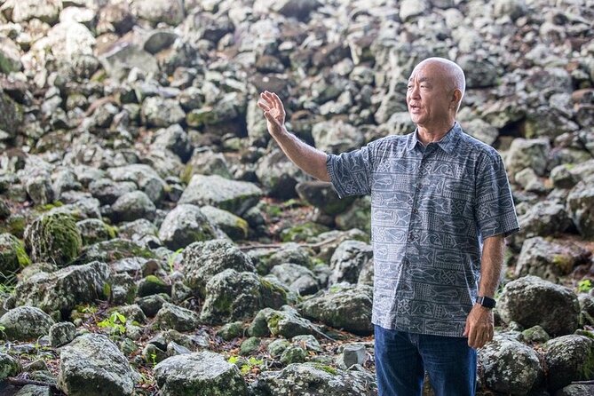 Private Customizable Grand Circle Island Tour of Oahu - North Shore food and town time: Kahuku shrimp and Haleiwa