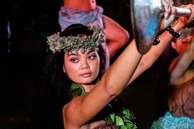 Queens Waikiki Luau with Dinner Buffet and Cultural Activities - Fire Knife Dance and Polynesian Performance: The Part You Came For