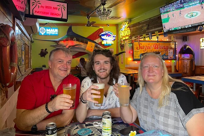 Sips & Secrets of Hawaii Pub Crawl - What $45 really buys you: four beers plus guided walking history