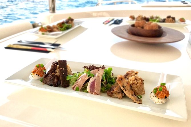 Small Group Yacht Sunset Cruise from Oahu - The hosted bar: unlimited options, with a crew that stays on top of it