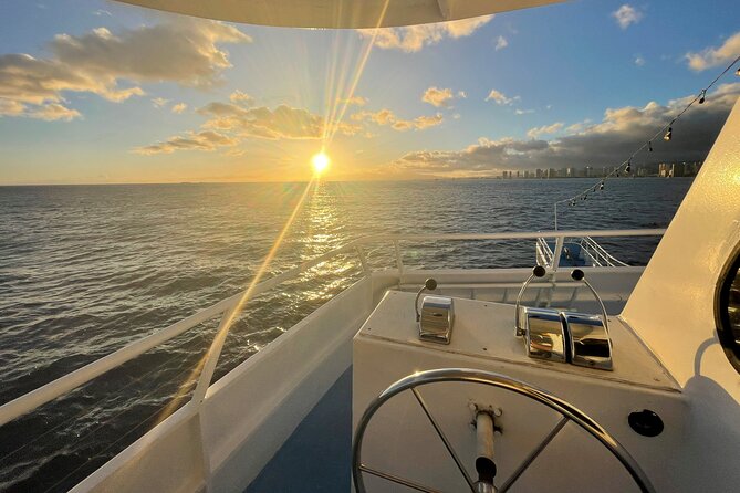 Sunset Dinner Cruise in Honolulu, Hawaii - Value Check: What You Get for Your Honolulu Evening