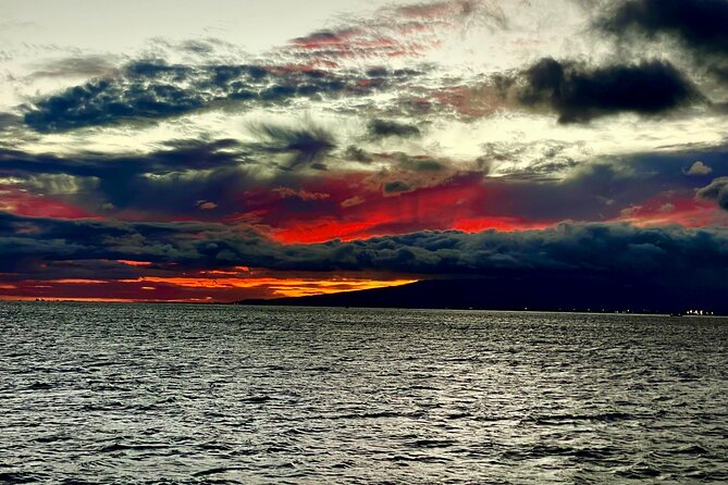Sunset Dinner Cruise in Honolulu, Hawaii - Meeting at Ala Moana: Timing and Dock Reality