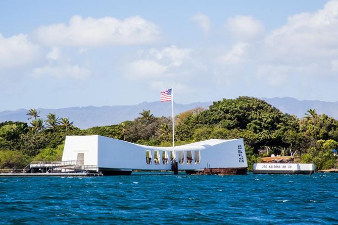 Ultimate Pearl Harbor Circle Island - USS Arizona Memorial: boat access and what you’ll actually do