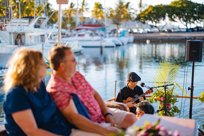 Vida Mia Morning Coffee Cruise - Cruising Waikiki: Diamond Head views plus classic coastline scenery