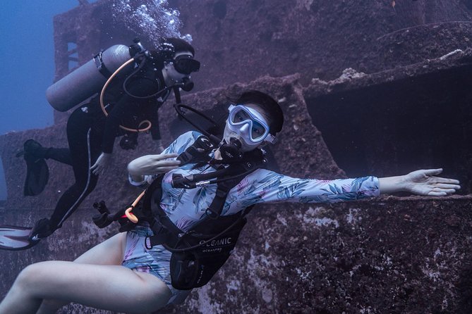 Waikiki 2 Tank World Class Wreck SCUBA Diving - Certified Only - Meeting at 424 Nāhua St and the Early-Start Reality