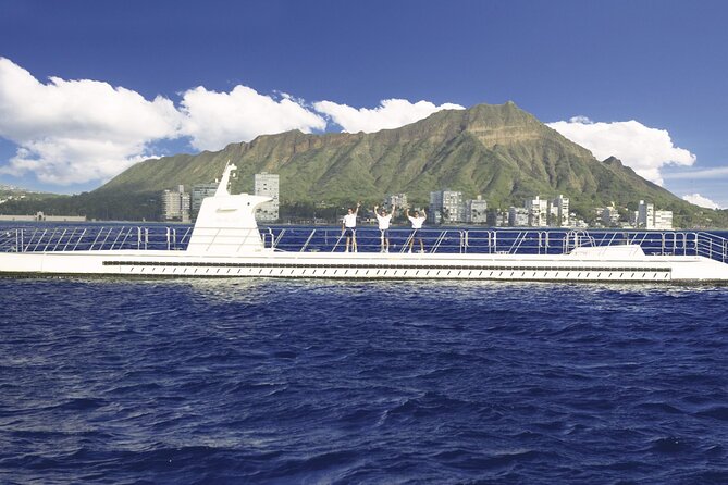 Waikiki: Atlantis Submarine Adventure - The underwater experience: fish, coral, sea turtles, and the reality of sightings