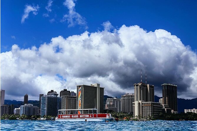 Waikiki Glass Bottom Boat Cruise - Comfort on a Breezy Catamaran: Restroom, Water, and Motion-Sickness Reality