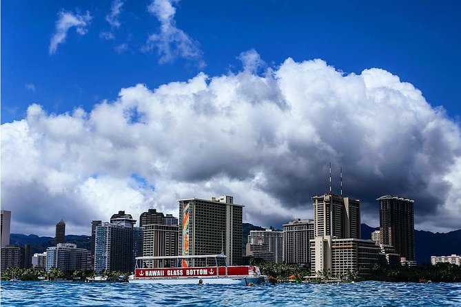 Waikiki Glass Bottom Boat Tour - The route highlights: Waikiki Boardwalk and the Diamond Head view angle