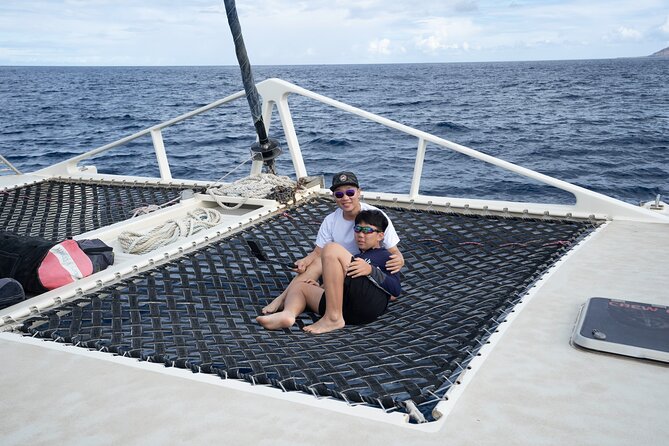 West Oahu Dolphin Watch and Snorkel Sail with Lunch - Food at sea: continental breakfast, deli lunch, and the drink package