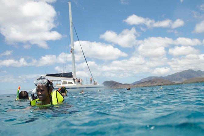 West Oahu Dolphin Watch and Snorkel Sail with Lunch - Your cruise route: Makaha, Waianae Mountain Range, and the quiet drama of the cliffs