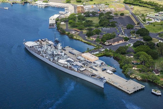 WWII Pearl Harbor Heroes Deluxe Tour - Battleship Missouri: Where the World War II Surrender Happened